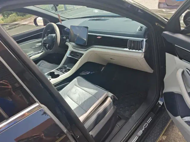 BYD Song PLUS — Фото автомобиля 8