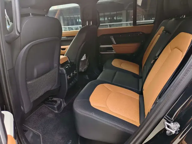 Land Rover Land Rover Defender 2024 110 3.0T P400 X-DYNAMIC HSE — Фото автомобиля 7