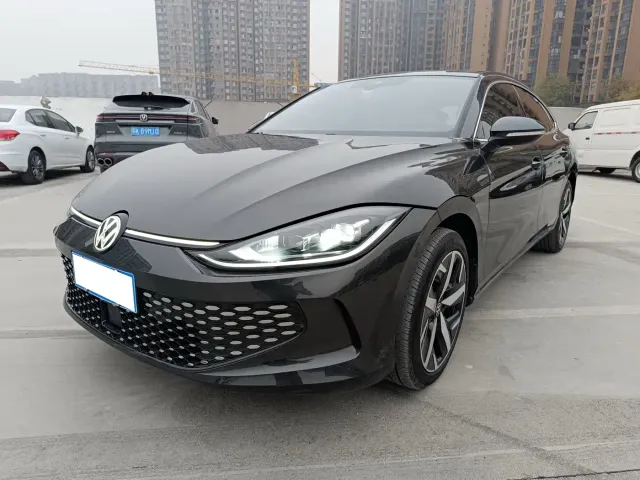Фотография автомобиля — Volkswagen Lamando