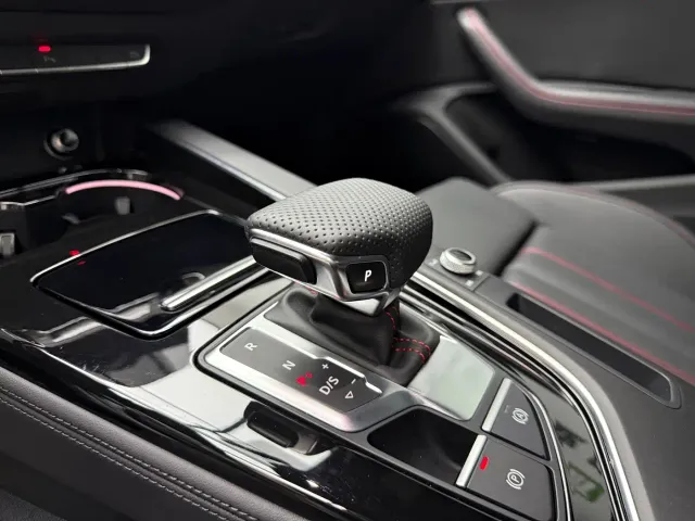 Audi A4L — Фото автомобиля 11