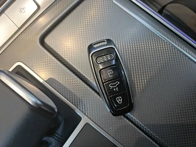 Audi A6L — Фото автомобиля 8