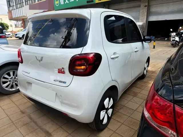 Wuling Hongguang Mini EV — Фото автомобиля 9