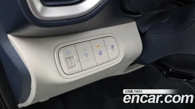Hyundai Venue — Фото автомобиля 20