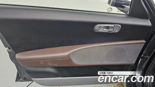 Hyundai Ioniq 6 — Фото автомобиля 24