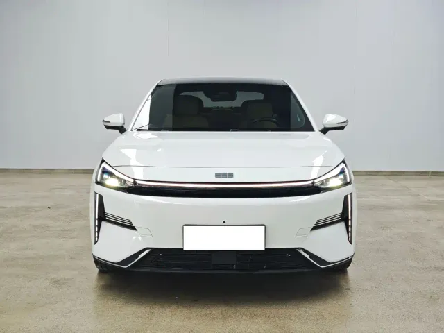 Geely Galaxy L6 — Фото автомобиля 2