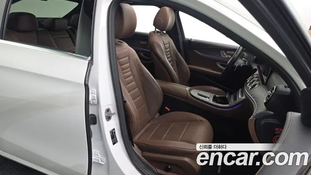 Mercedes-Benz E-Class W213 — Фото автомобиля 16