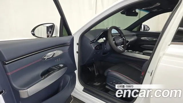 Genesis GV70 2.5T Бензин 2WD — Фото автомобиля 10