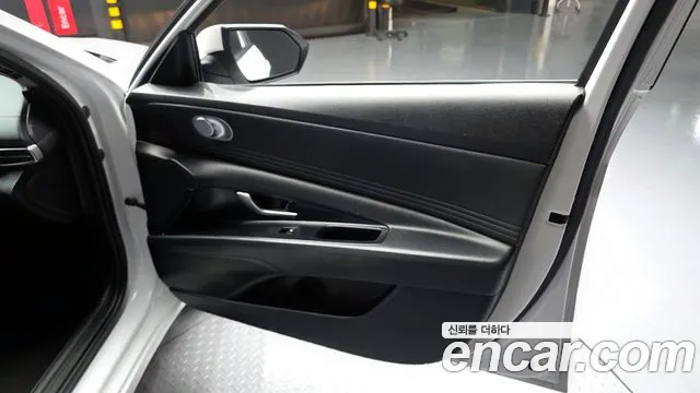 Hyundai AVANTE Avante (CN7) — Фото автомобиля 24