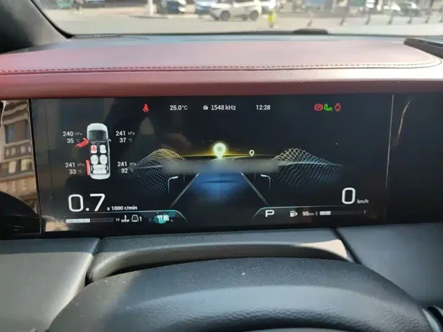 GAC Trumpchi M8 — Фото автомобиля 3