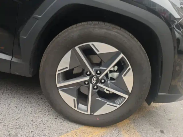Hyundai Tucson — Фото автомобиля 6