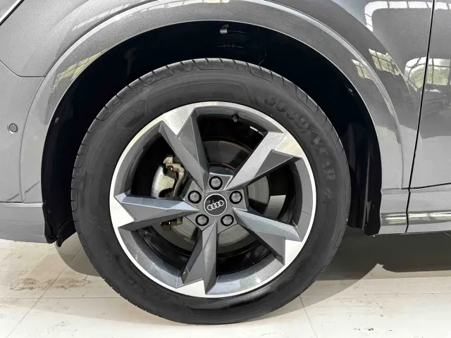 Audi Q3 — Фото автомобиля 14