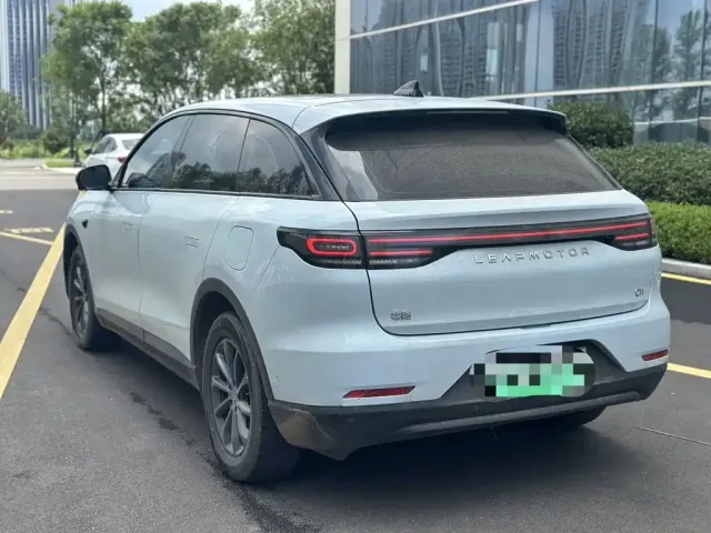 Leapmotor Leapmotor C11 2024 Extended Range 300 Premium Edition — Фото автомобиля 4