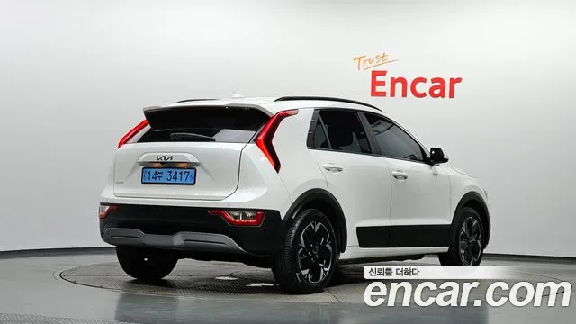 Kia Niro — Фото автомобиля 2