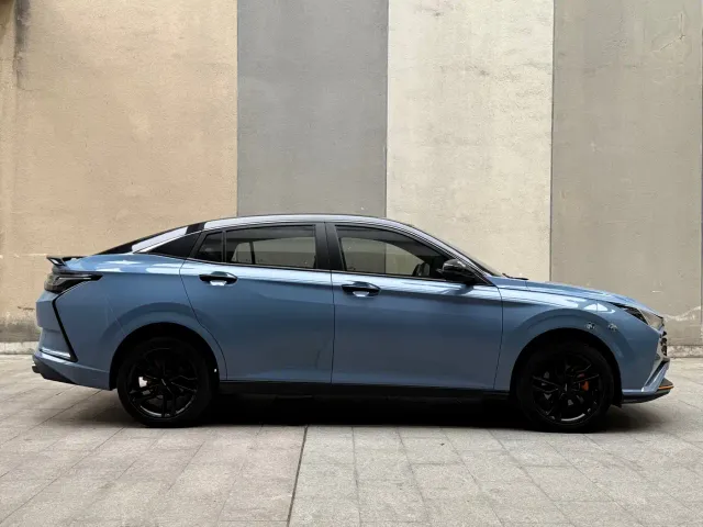 Dongfeng Yixuan — Фото автомобиля 3