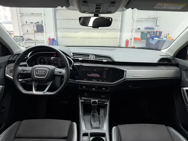 Audi Q3 — Фото автомобиля 9