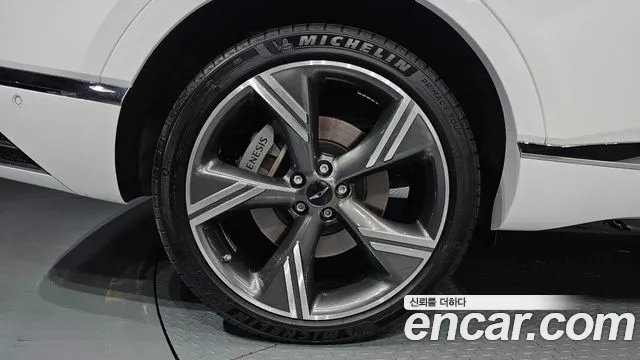 Genesis GV80 — Фото автомобиля 5