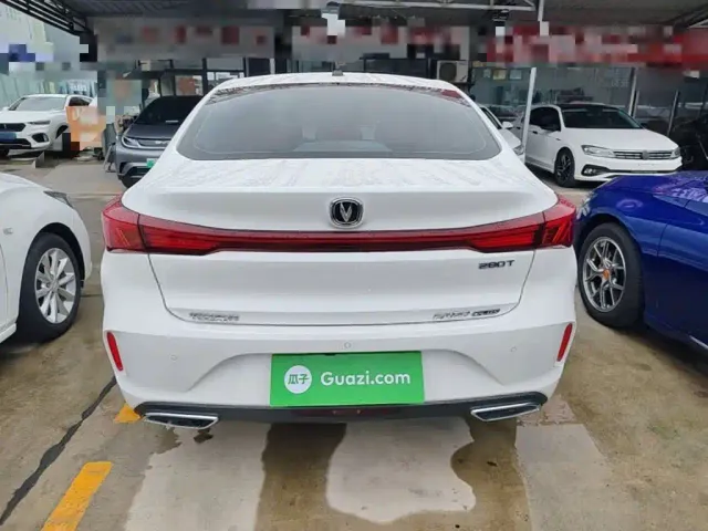 Changan Eado — Фото автомобиля 5