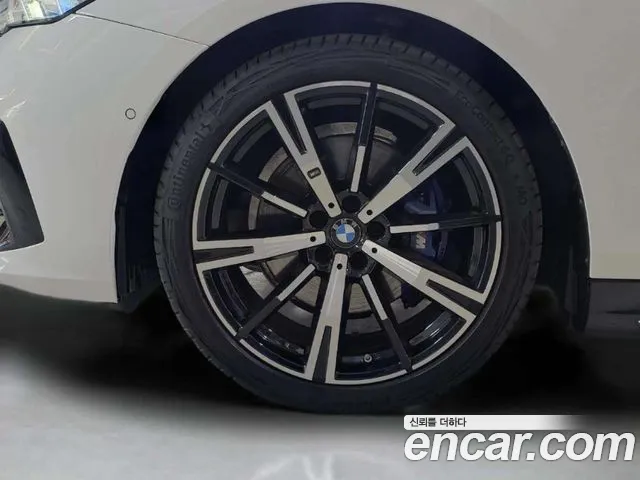 BMW 5 Series G60 — Фото автомобиля 5