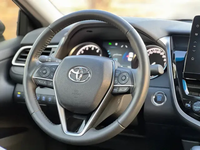 Toyota Camry — Фото автомобиля 15