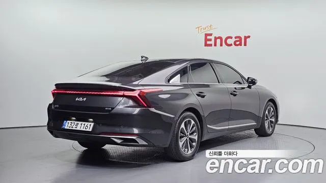 Kia K8 — Фото автомобиля 2