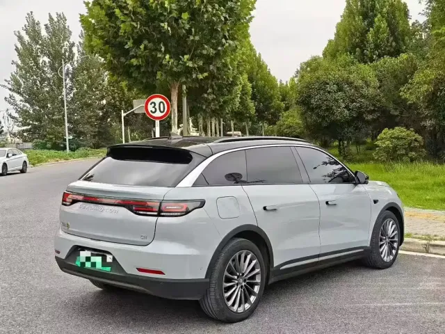 Leapmotor C11 — Фото автомобиля 7