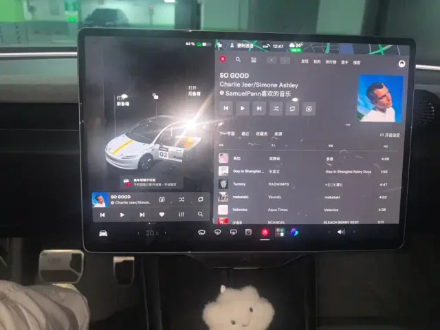 Tesla Model 3 — Фото автомобиля 9