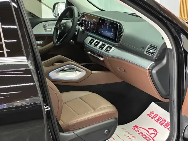 Mercedes-Benz GLE-Class — Фото автомобиля 13