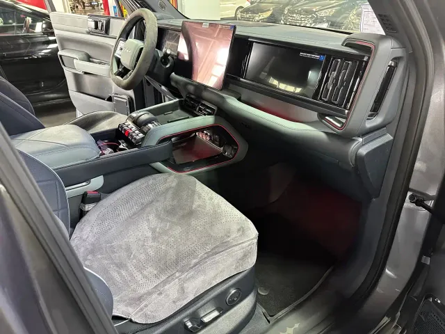 BYD FangChengBao Leopard 5 — Фото автомобиля 7