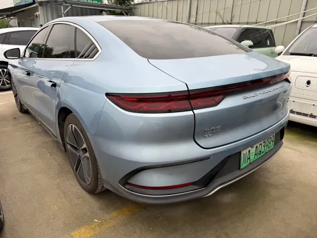 BYD Han — Фото автомобиля 6