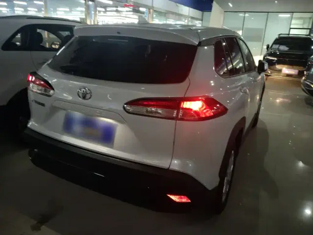 Toyota Frontlander — Фото автомобиля 6