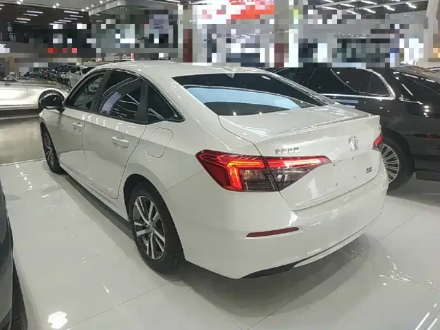 Honda Civic — Фото автомобиля 4