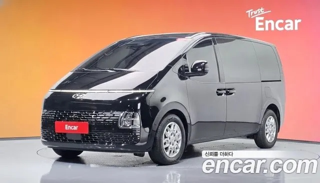 Фотография автомобиля — Hyundai Staria