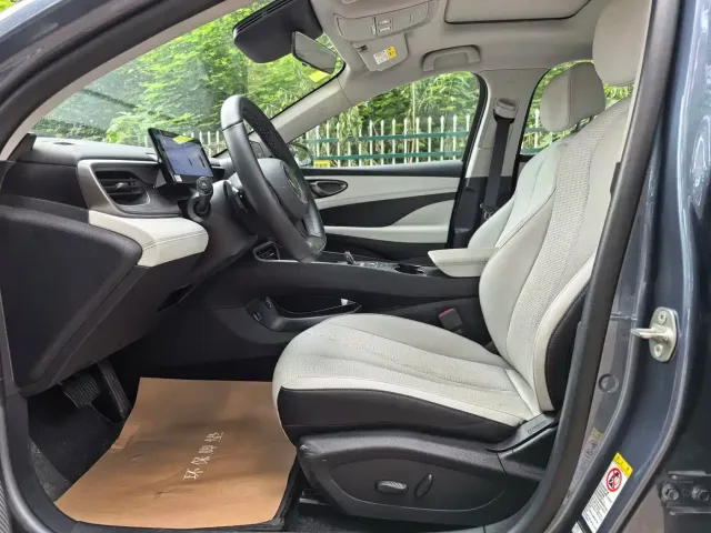 BYD Seal 05 DM-i — Фото автомобиля 5