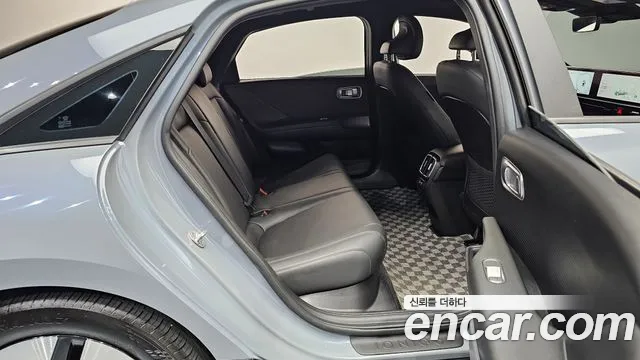 Hyundai Ioniq 6 — Фото автомобиля 17