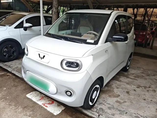 Фотография автомобиля — Wuling Hongguang Mini EV