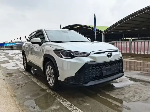 Toyota Frontlander — Фото автомобиля 3