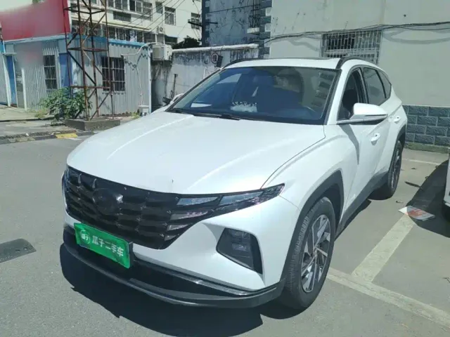 Фотография автомобиля — Hyundai Tucson