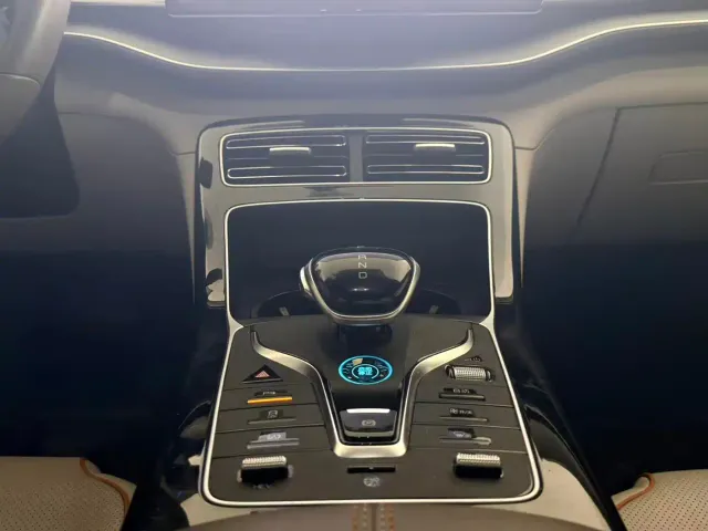 BYD Qin PLUS — Фото автомобиля 13