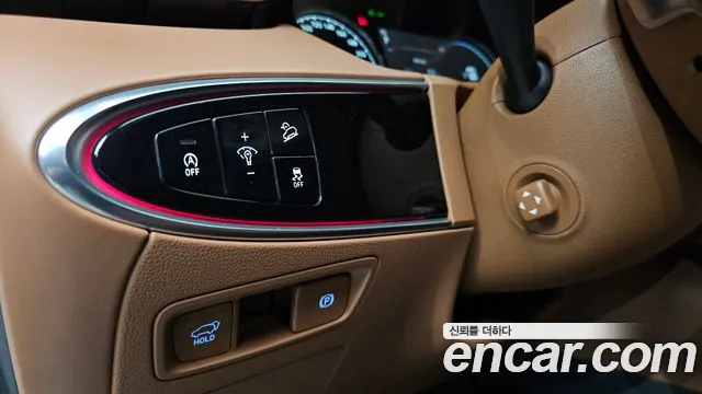 Genesis GV70 — Фото автомобиля 24