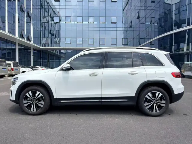Mercedes-Benz GLB-Class — Фото автомобиля 2