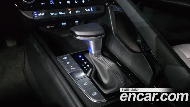 Hyundai Avante CN7 — Фото автомобиля 9
