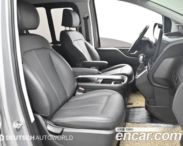 Hyundai Staria — Фото автомобиля 10