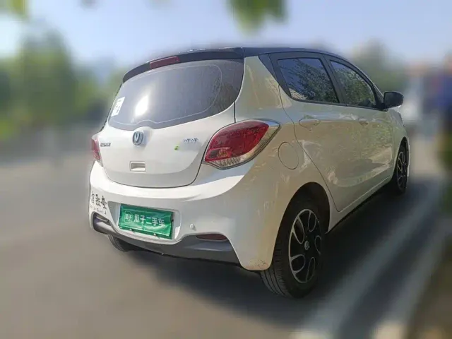 Changan Benben E-Star — Фото автомобиля 6