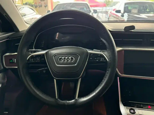 Audi A6L — Фото автомобиля 16