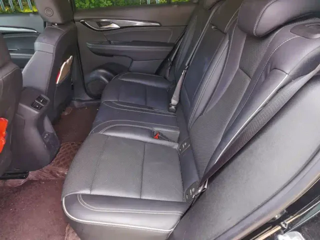 Buick Envision Plus — Фото автомобиля 14