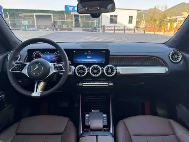 Mercedes-Benz GLB-Class — Фото автомобиля 7
