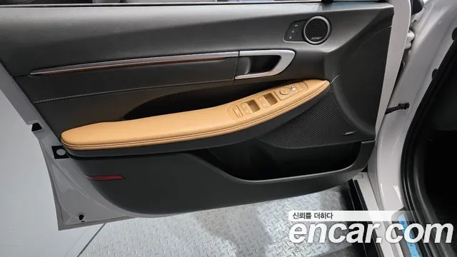 Hyundai Sonata — Фото автомобиля 22