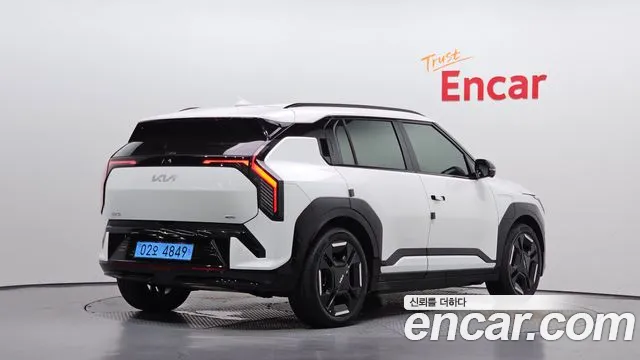 Kia EV3 — Фото автомобиля 2