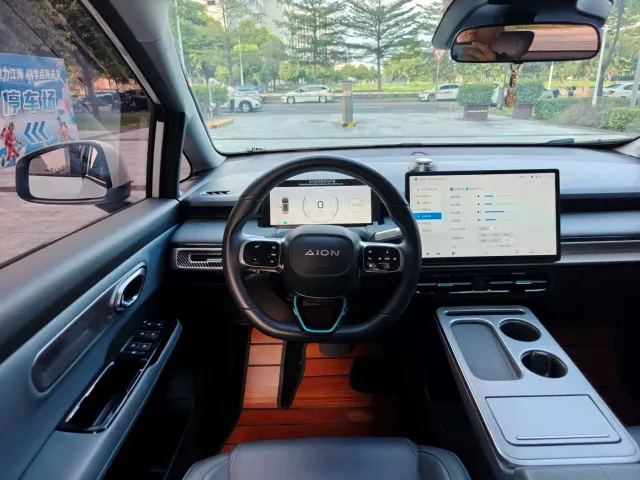 GAC Aion Y — Фото автомобиля 10