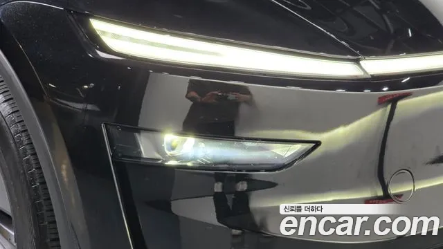 Tesla Model Y — Фото автомобиля 7